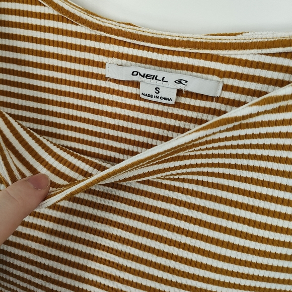O'Neill | ribbed short sleeve - Picture 2 of 4